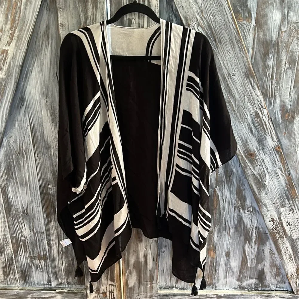 Brand new B/W cover up kimono